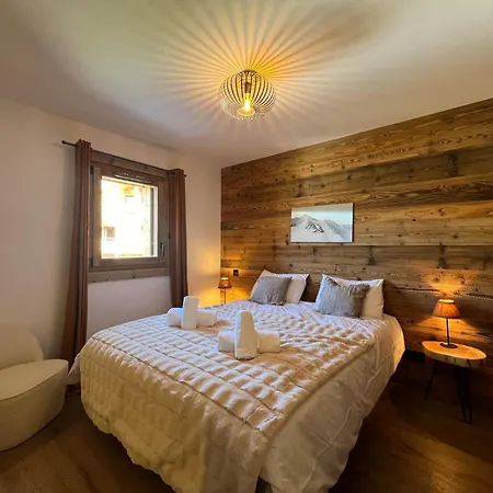 Apartment De Charme Aux Gets - 9 Pers, Parking & Wi-fi *