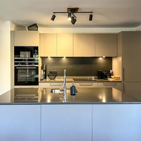 Apartment De Charme Aux Gets - 9 Pers, Parking & Wi-fi *